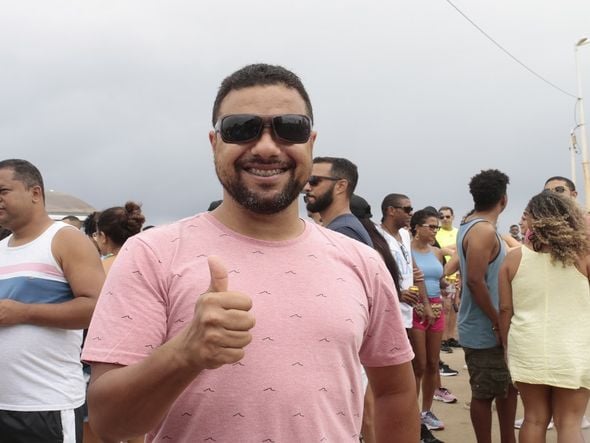 Obson Ricardo já estava com saudade de voltar a ver um trio elétrico na rua por Foto: Ana Lúcia Albuquerque/ CORREIO