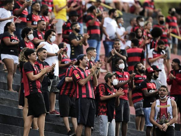 2.054 torcedores foram ao Barradão neste sábado por Arisson Marinho / CORREIO