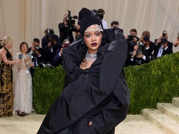 Rihanna no Met Gala por Reprodução/Instagram