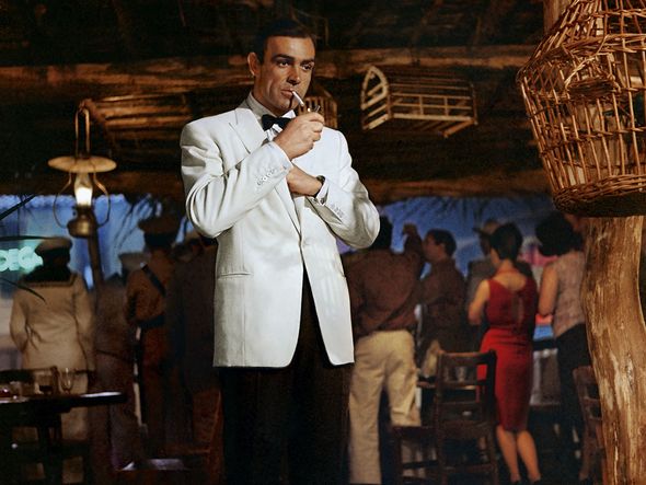 Sean Connery em 007 Contra Goldfinger (Guy Hamilton/1964), considerado o primeiro sucesso da franquia; Connery fez seis filmes da série por divulgação