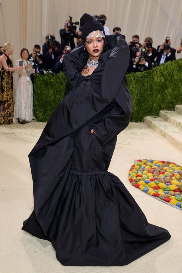 Rihanna no Met Gala por Reprodução/Instagram