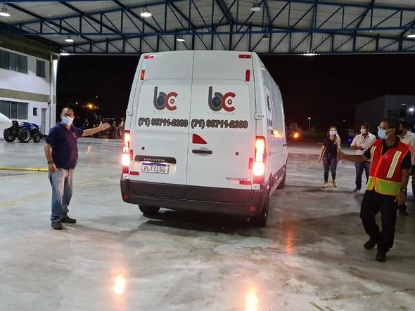 186 mil e 200 doses chegaram ao aeroporto de Salvador ontem à noite (6) por Divulgação/Sesab
