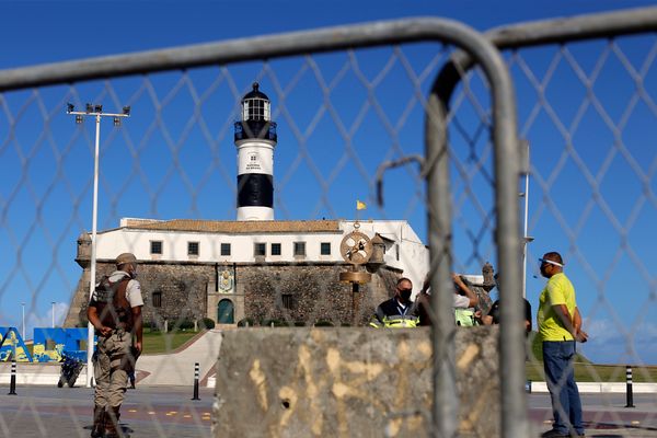Orla da Barra fechada (Junho/2020) por Marina Silva/CORREIO
