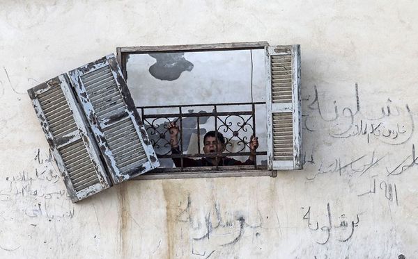 Casa destruída após ataque aéreo israelense na cidade de Khan Yunis, na Faixa de Gaza por SAID KHATIB/AFP