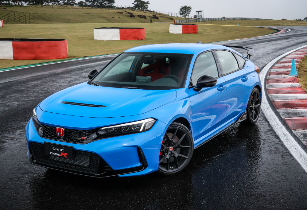 Honda Civic Type R chega ao Brasil com 297 cv e preço de R$ 429.900