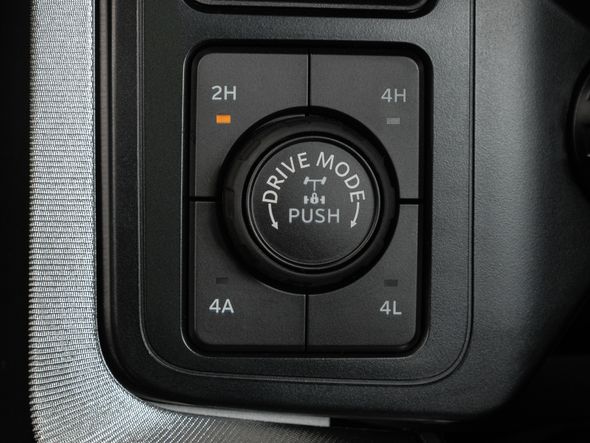 O sistema 4x4 conta com oito modos de condução