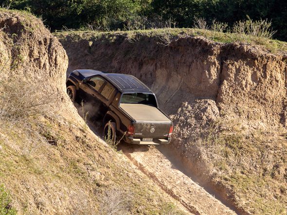 São 30 graus de ângulo de entrada e 22 graus de ângulo de saída
