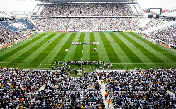 O Corinthians pode perder pontos após os cantos homofóbicos de torcedores?