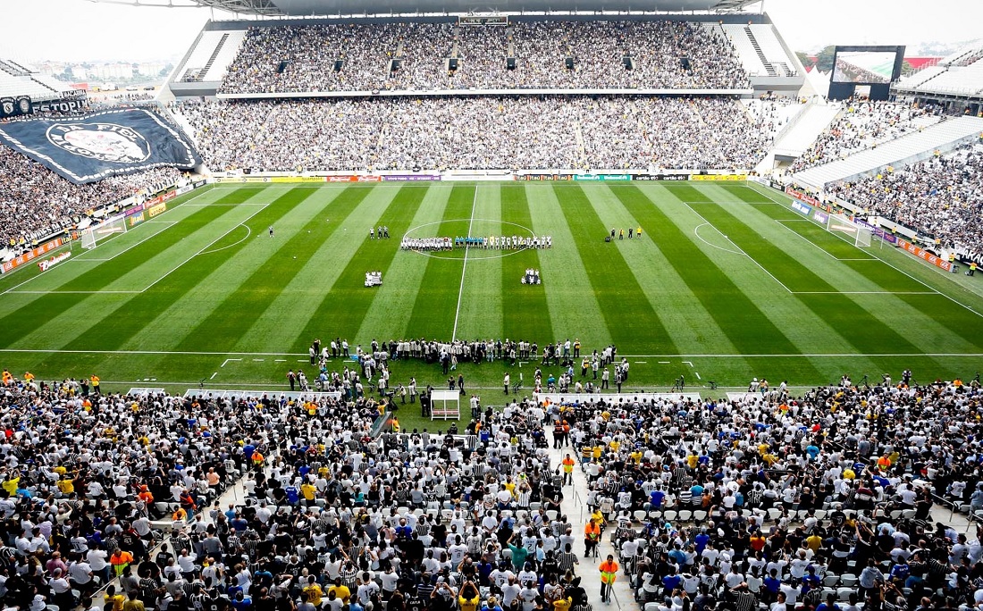 Corinthians é punido por cantos homofóbicos e vai jogar sem torcida