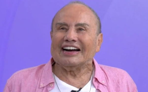 Stênio Garcia se transforma após harmonização facial