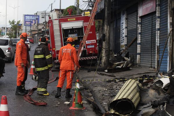 Bombeiros conseguiram combater o fogo