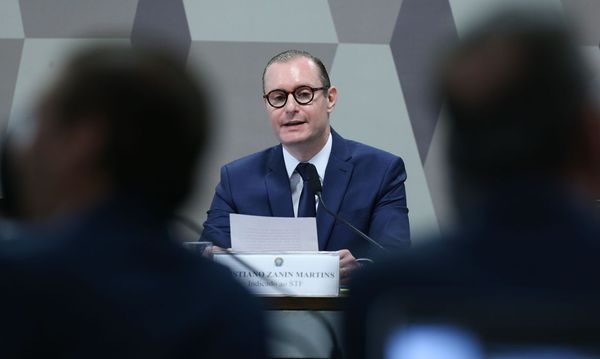 Cristiano Zanin em sabatina no CCJ