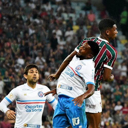 Com um a mais, Bahia leva virada e perde para o Fluminense 3 image
