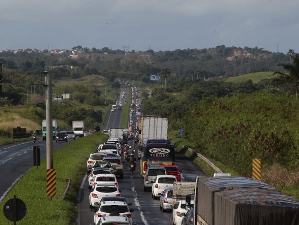 Imagem - BR-324 é campeã em multas por uso de celular ao volante nas rodovias federais da Bahia