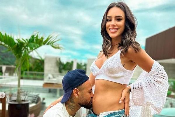 Bruna Biancardi divulga nome de filha com Neymar Jr e explica significado