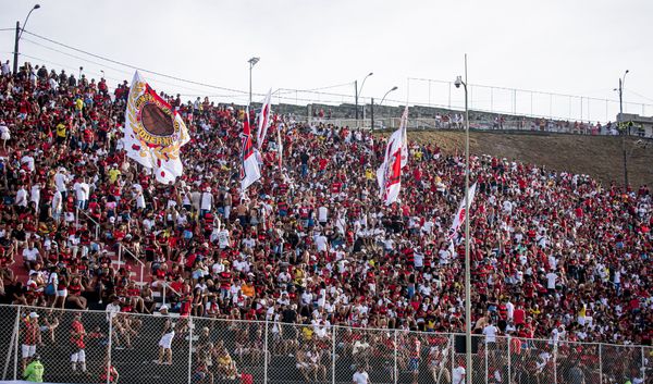 Torcida do Vitória no Barradão
