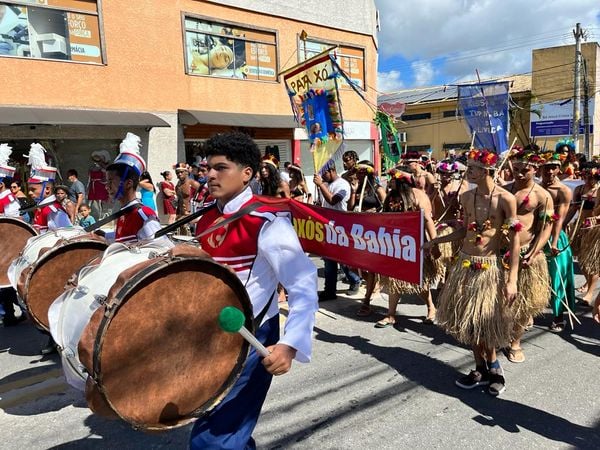 Desfile do 2 de Julho em Porto Seguro por Jorge Gauthier/CORREIO