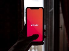 Imagem - Saiba o que é e como funciona o Tinder ‘Double Date’