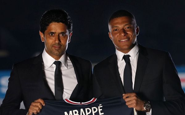 Nasser Al-Khelaifi e Mbappé: presidente do PSG disse declarou 