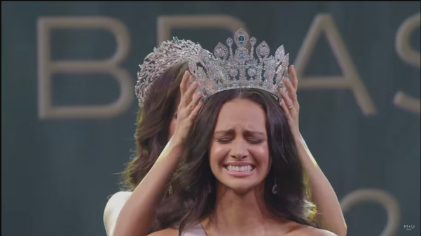 Coroação de Maria Eduarda Brechane no Miss Universo Brasil Brasil