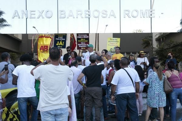 Professores se mobilizam em busca das correções nas parcelas do Precatório