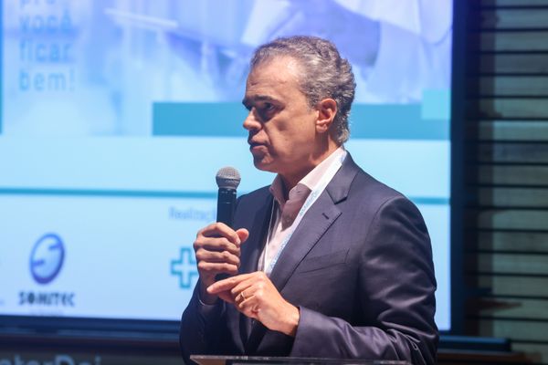 O médico Henrique Salvador é presidente da rede Mater Dei