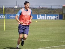 Imagem - Ex-Bahia estreia com derrota por novo clube em clássico tradicional