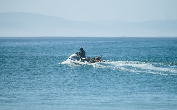 Machucado, Italo Ferreira saiu de jet sky