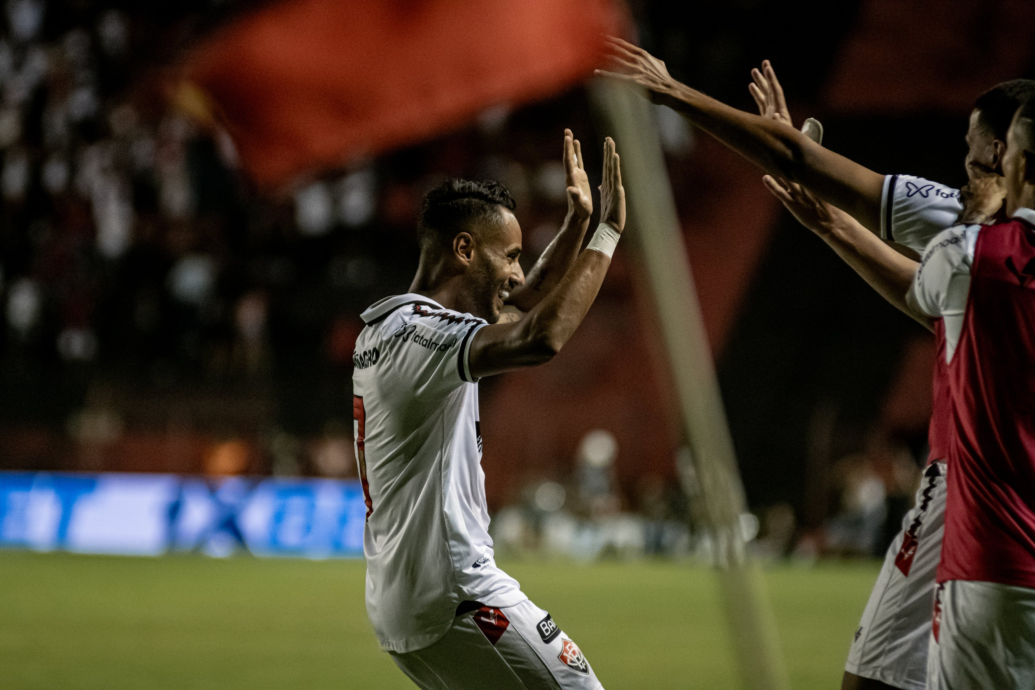 ANÁLISE: São Paulo conta com 'sorte' em vitória contra o Sport