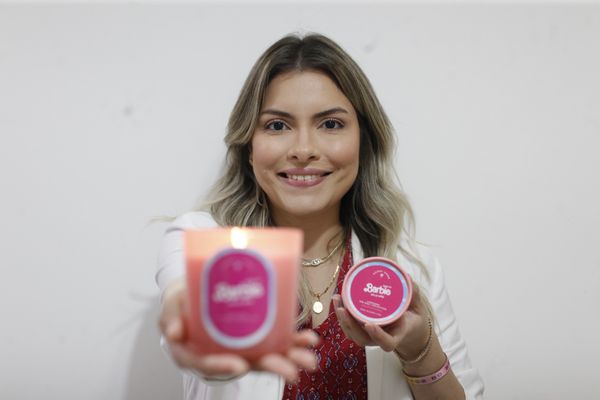 A Kammi Home, fundada por Kamilla Sarmento, lançou uma coleção de velas aromáticas 