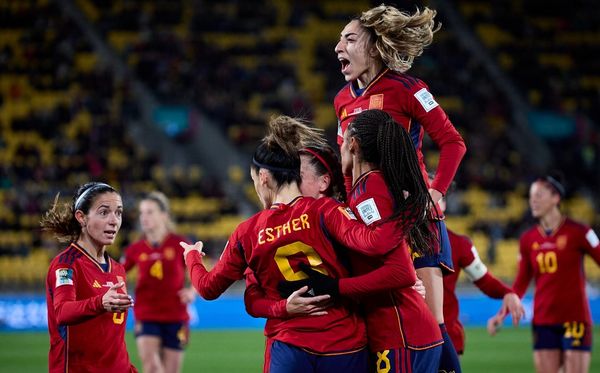 Espanha atropela Costa Rica por 7x0 e assume favoritismo em sua estreia na  Copa do Catar - Folha PE