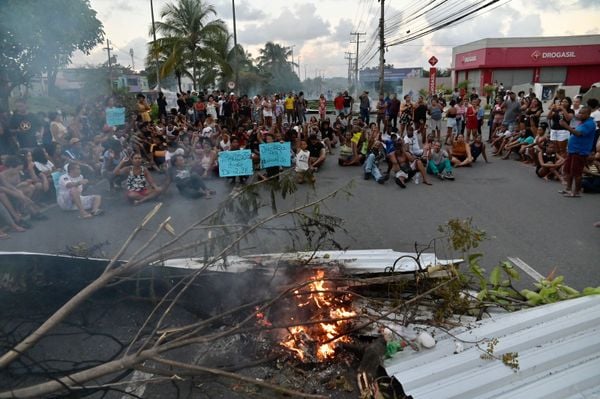 Caso Gabriel: Amigos e familiares fazem protesto pela morte do menino por Paula Fróes/CORREIO