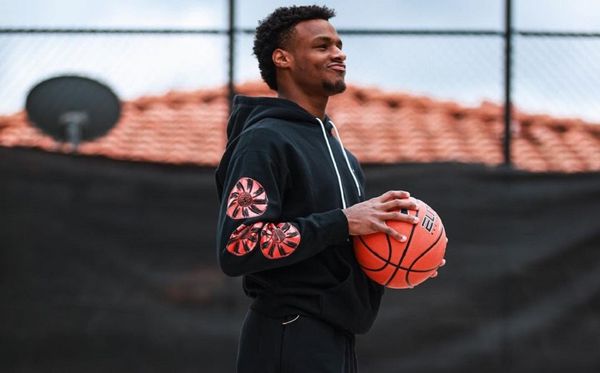 Bronny James sofreu parada cardíaca durante treino de basquete