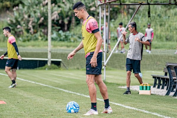 Zagueiro Camutanga está suspenso contra a Ponte Preta