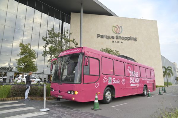 Ônibus pode ser visitado até domingo