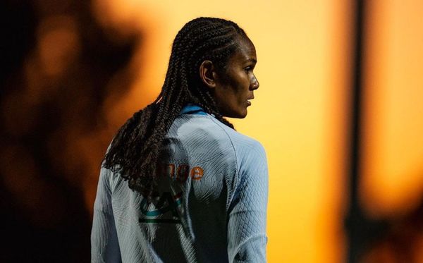 Wendie Renard em treino da seleção francesa