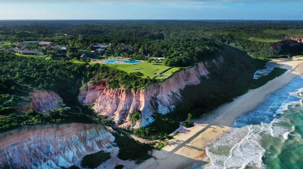 Resort Club Med Trancoso fica em área isolada sobre falésias