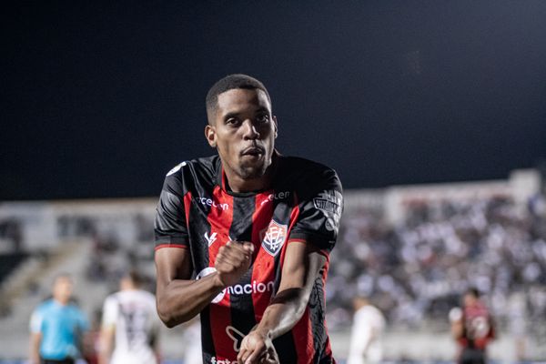Iury Castilho foi uma das cinco contratações feitas pelo Vitória na janela de transferência do segundo semestre