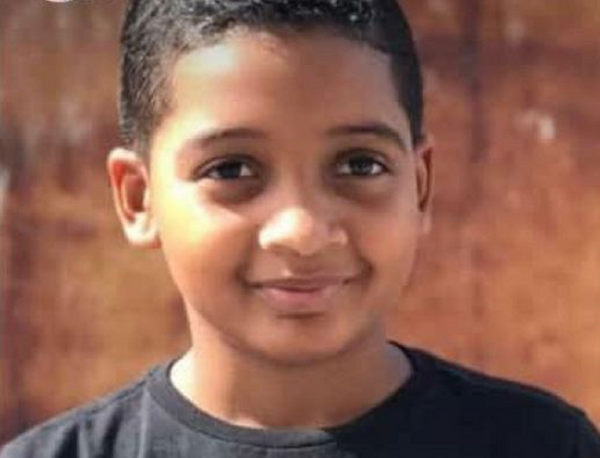 Gabriel tinha 10 anos e estava na porta de casa