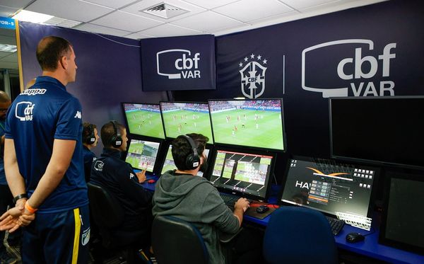 Sala do VAR da CBF pronta para o Brasileirão 2023