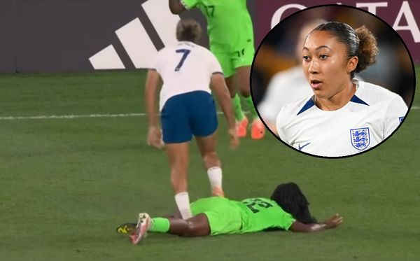 Lauren James deu pisão em Michelle Alozie, da Nigéria, durante jogo da Copa do Mundo Feminina