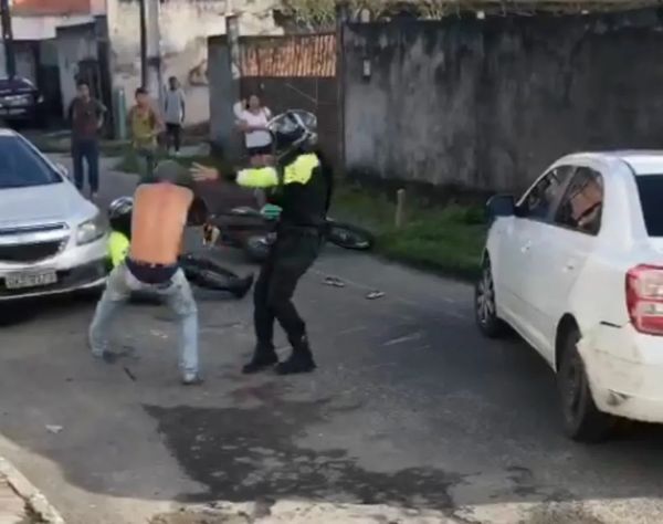 Motorista tentou fugir após atropelar agente de trânsito em Camaçari