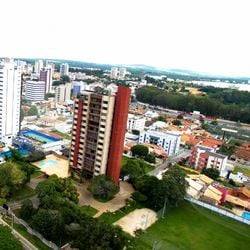 Imagem - Paciente está internada em estado grave após falsa médica fazer lipo de papada na Bahia