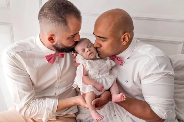 Valdi e marido tiveram filha com ajuda de barriga solidária