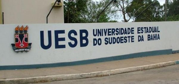 Universidade diz estar acompanhando de perto o processo