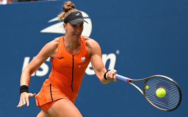 Bia Haddad oscila demais, perde de americana e cai na 2ª rodada do US Open