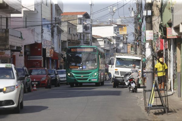 Apesar dos casos de violência, ônibus circulam normalmente em Pernambués