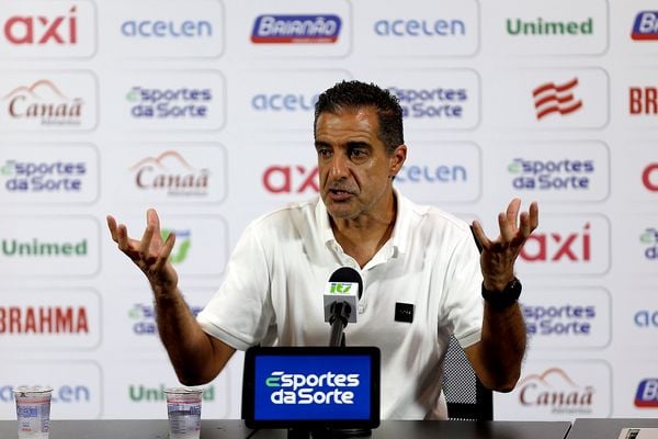 Renato Paiva agora é ex-técnico do Bahia