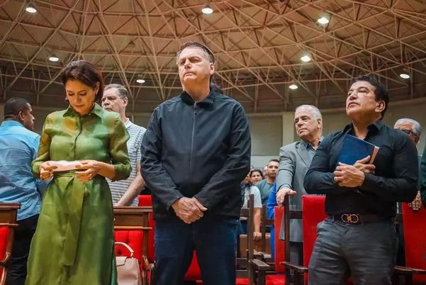 Michelle, Bolsonaro e Magno Malta