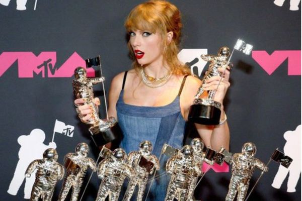 A cantora Taylor Swift no VMA MTV 2023